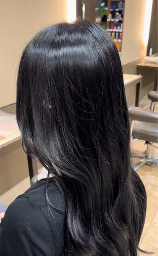 ロング ホリオ チヒロのヘアスタイル