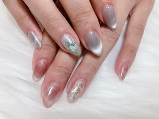 ネイル 綱島 佳恵のネイルデザイン