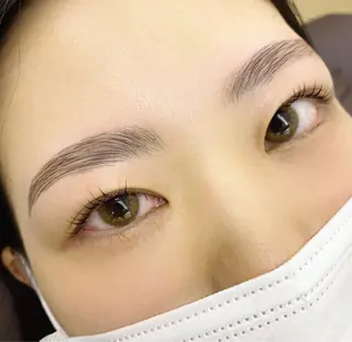 アイブロウ ヘアーサロンジル＆イデアル所属・FUJII KURUMIのマツエク・マツパデザイン