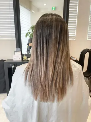 ロング PERFECTION【パーフェクション】所属・N ミジーのヘアスタイル