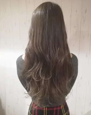 カラー ロング 西川 敏夫のヘアスタイル