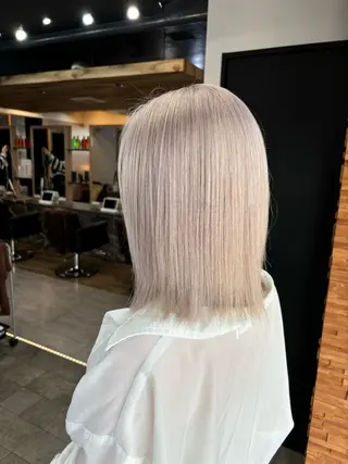 ミディアム カラー シールエク/レイヤー カットHIROのヘアスタイル