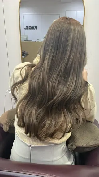 ロング カラー ヘアアレンジ 松永 梨央のヘアスタイル