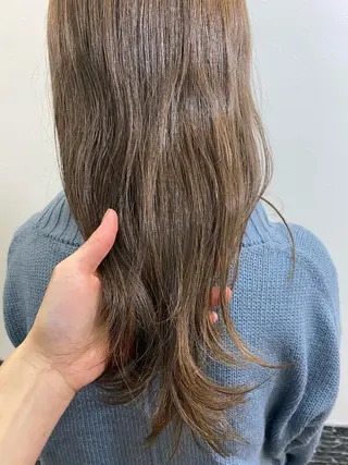 カラー レイヤー/顔周り 田山　穂波のヘアスタイル