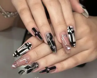 ネイル エ リのネイルデザイン