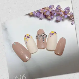 ネイル 園 寛子 （ネイリスト）のネイルデザイン