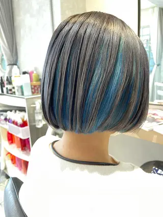 ショート カラー arrow🖤 もえみのヘアスタイル