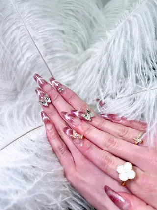 ネイル Ubuntu🎀 ネイルサロン✨のネイルデザイン