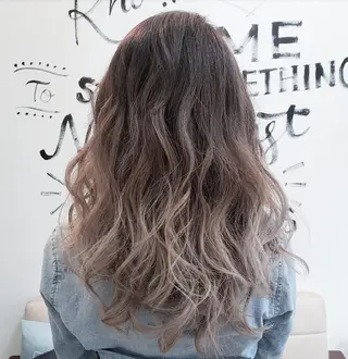 ロング カラー Luana 矢場町のヘアスタイル