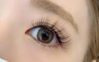 マツエク・マツパ エメローズ 大宮店のマツエク・マツパデザイン