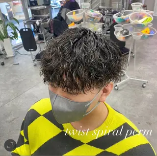 パーマ メンズ パーマ支持率No.1 ❤️🔥安成弾のヘアスタイル
