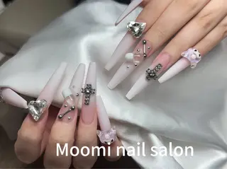 ロング Moomi あずりのネイルデザイン