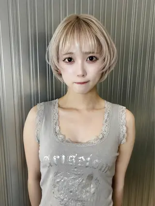 ショート ショート/ボブ/似 合わせ/顔周りカットのヘアスタイル