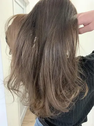 ロング カラー パーマ m ā l o. マァロのヘアスタイル