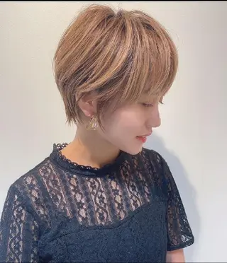 ショート anita by ganesha所属・岸田 直貴のヘアスタイル
