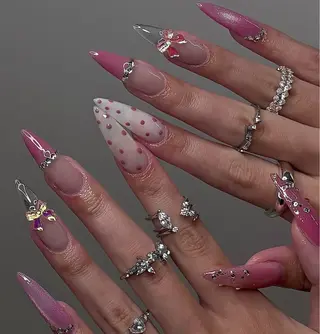 ネイル Ryu Nail Studio所属・Ryu Nail 新大久保のネイルデザイン