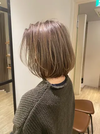 ショート ケリーズグリーン所属・ボブ/艶ハイトーン 森田/嵩士のヘアスタイル