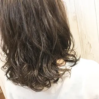 ミディアム カラー パーマ 松田 和樹のヘアスタイル