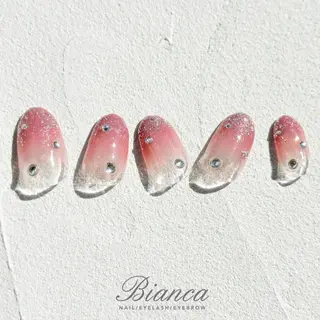 ネイル Bianca市ヶ谷店 Aiuraのネイルデザイン