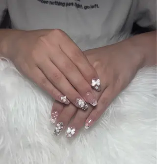 ネイル MIYU .⋆𝜗𝜚のネイルデザイン