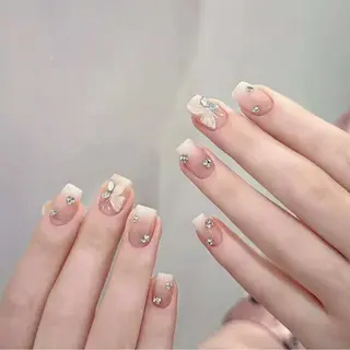 ネイル 相沢 さやかのネイルデザイン