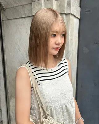 カラー MAMI / Lienのヘアスタイル