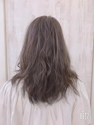 セミロング カラー 相武台ショート特化 💐川崎希💐のヘアスタイル