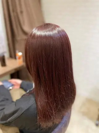 ロング カラー 緑川 佳薫のヘアスタイル