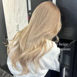 ロング カラー シールエクステ特化 ハイトーン、NANAのヘアスタイル