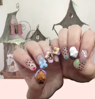 ネイル ニコネイルスクール maayaのネイルデザイン