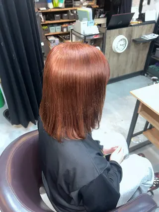 ショート カラー mizuki THREE（A）のヘアスタイル