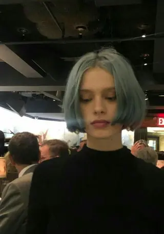 ショート カラー NERO 松井 隆人のヘアスタイル