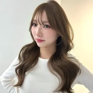 ロング カラー 🤍ハイトーン 🤍VIVIE🤍のヘアスタイル