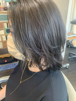 セミロング カラー DiMPlE  ディンプル所属・🌸スタイリスト 山浦美恵のヘアスタイル