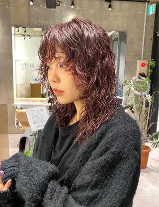 ミディアム すぎもと さき⚡️ 朝ラク・*パーマのヘアスタイル