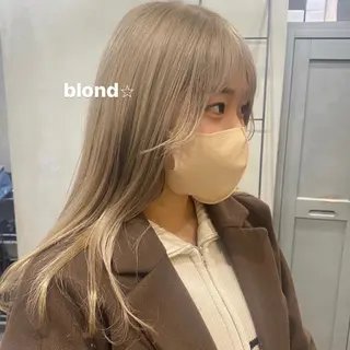 セミロング カラー パーマ ヘアアレンジ ネイル マツエク・マツパ アイブロウ M所属・ハイトーン/透け感 カラー🎀真香のヘアスタイル