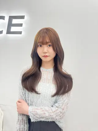 セミロング カラー 🎀愛されgirly ヘア🫧Ayakaのヘアスタイル