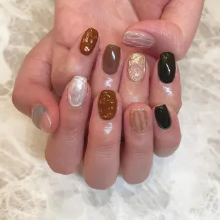 ネイル essence所属・pétit maakoのネイルデザイン