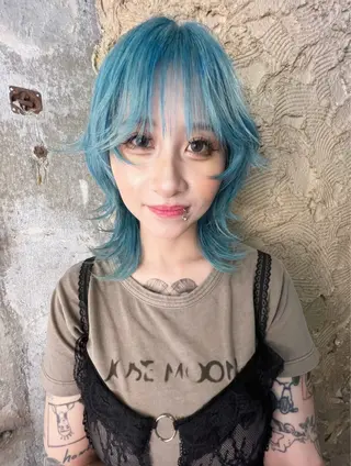 セミロング カラー haco＋所属・圧倒的デザイン力 店長🎨RENAのヘアスタイル