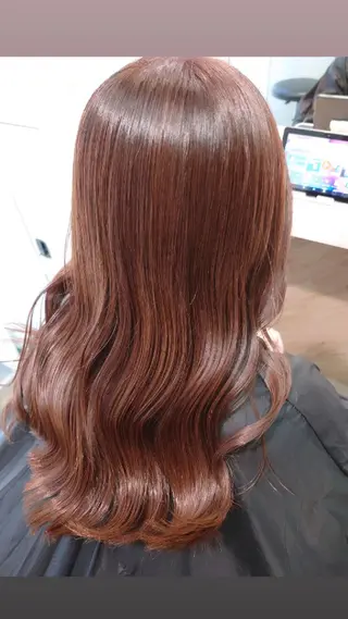 ロング シノハラ トシツグのヘアスタイル