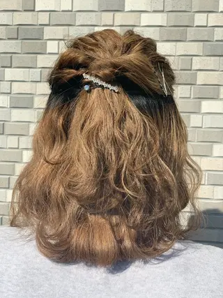 ミディアム ヘアアレンジ 🎀tokute ナオ🧸のヘアスタイル