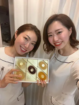 ショート カラー パーマ ヘアアレンジ メンズ キッズ ネイル マツエク・マツパ アイブロウ 即小顔♥️美容鍼× ハーブピーリングのその他イメージ