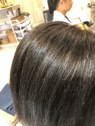 カラー 【デザイナー】田中 美生のヘアスタイル