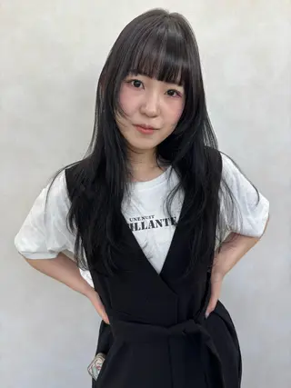 ロング 流行りのレイヤーカッ ト得意💖akariのヘアスタイル