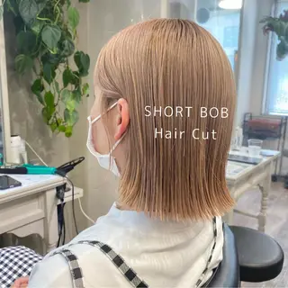 ショート 梅田ハイトーン チダ ヒナノのヘアスタイル