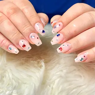 ネイル hohomi .のネイルデザイン