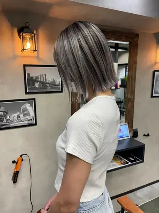 ミディアム SUNNY キララのヘアスタイル