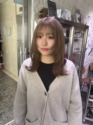 カラー AYANE 韓国ヘア /レイヤーカットのヘアスタイル