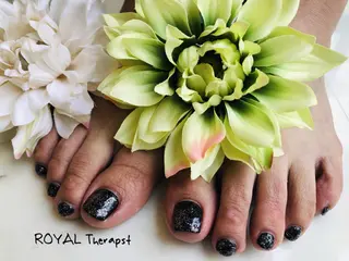 ネイル 【尾下】 ロイヤル•セラピストのネイルデザイン