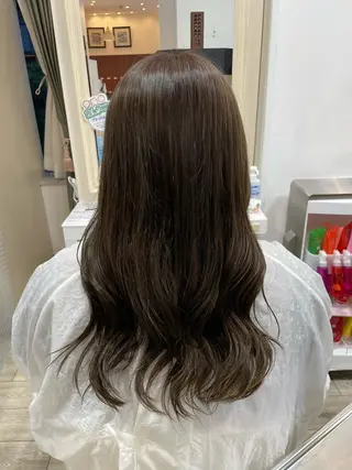 ロング カラー 豊田 智美のヘアスタイル